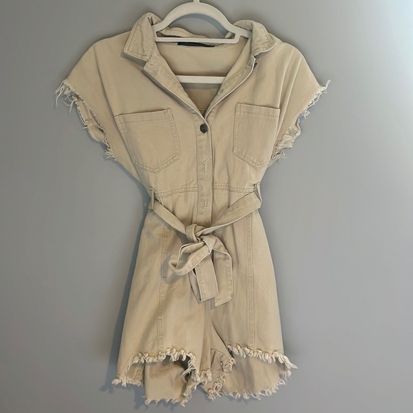 Romper - Picture 1 of 3